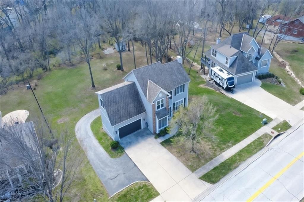 13805 Midland Drive — photo 40