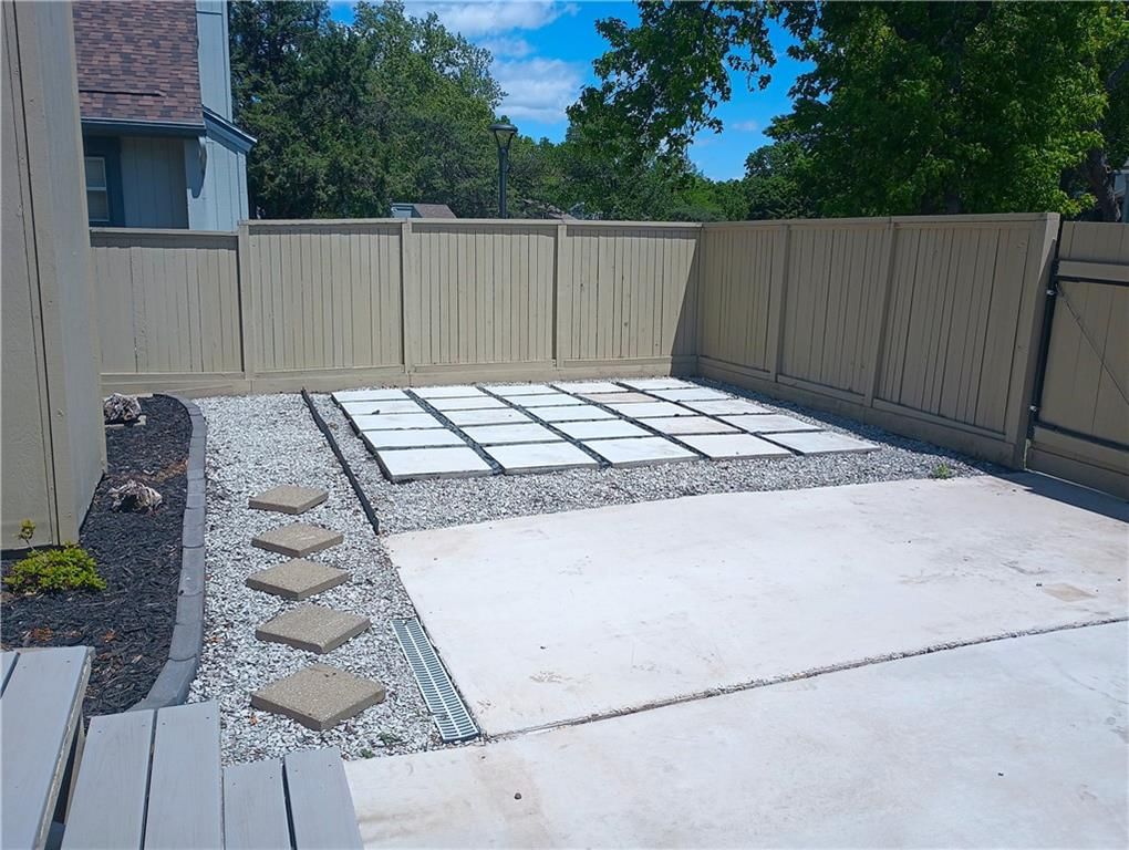 12209 W 79th Terrace — photo 31