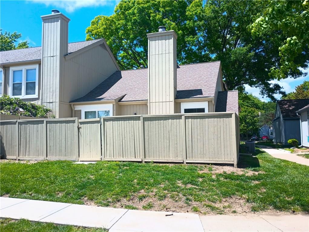12209 W 79th Terrace — photo 35