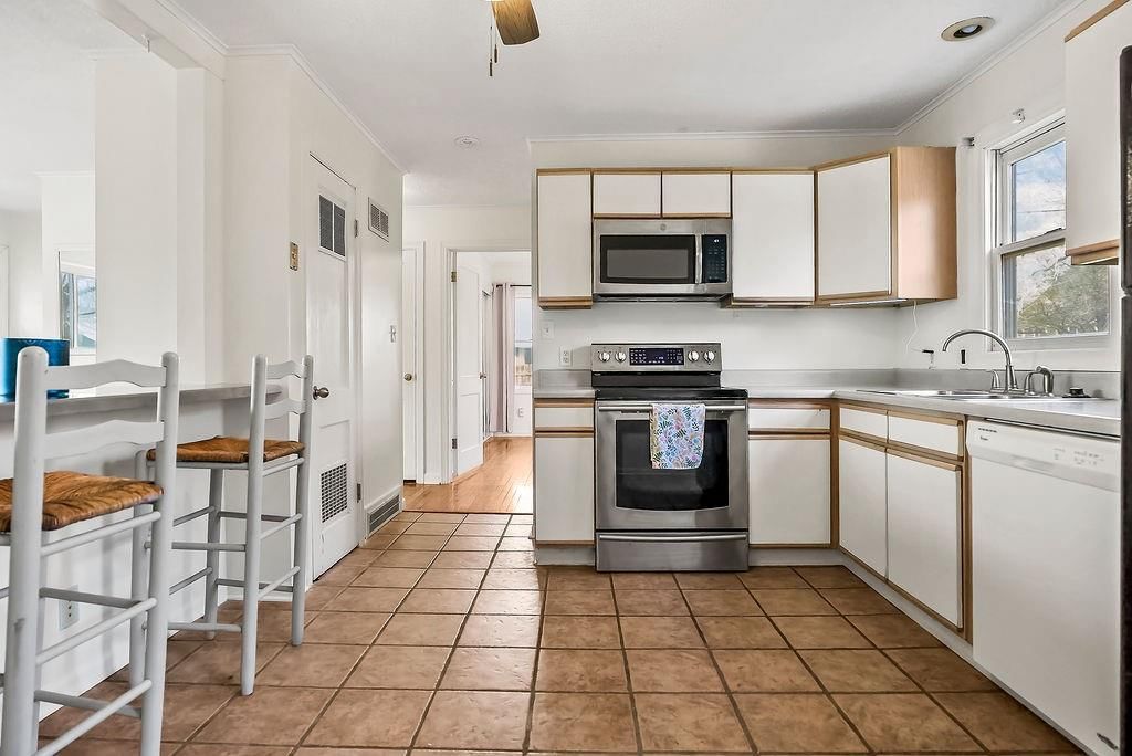 7612 W 64th Terrace — photo 12