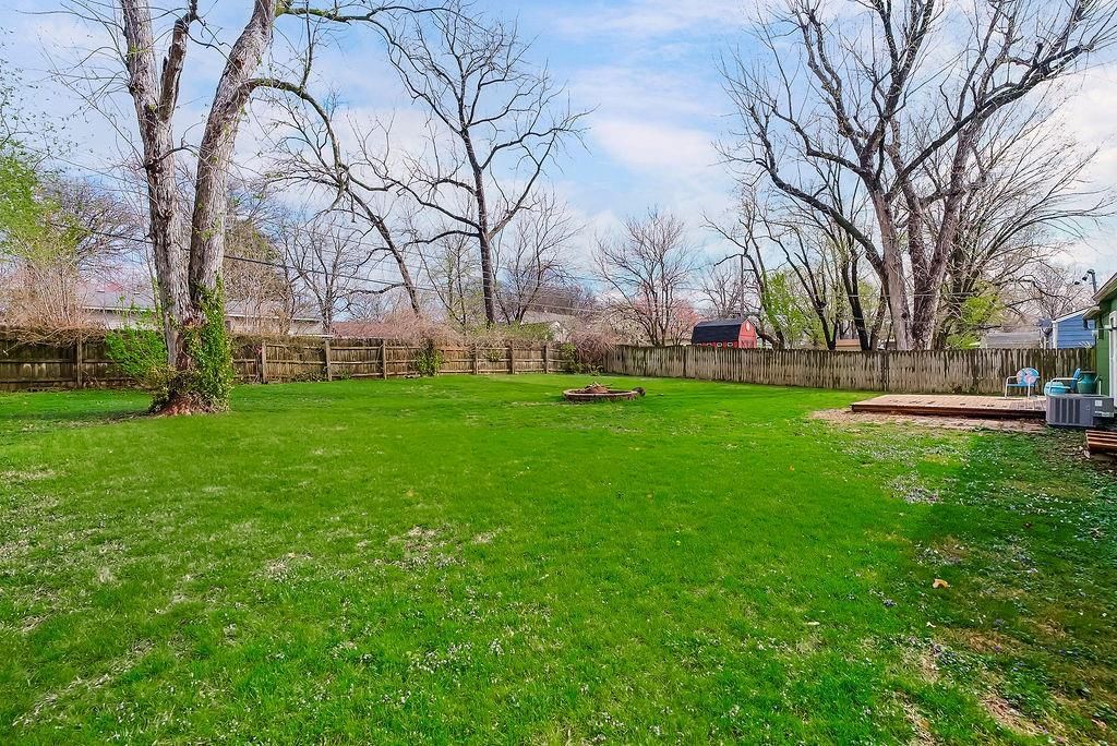 7612 W 64th Terrace — photo 27