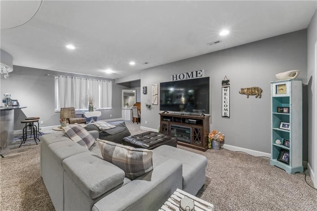 9853 Hollis Lane — photo 36