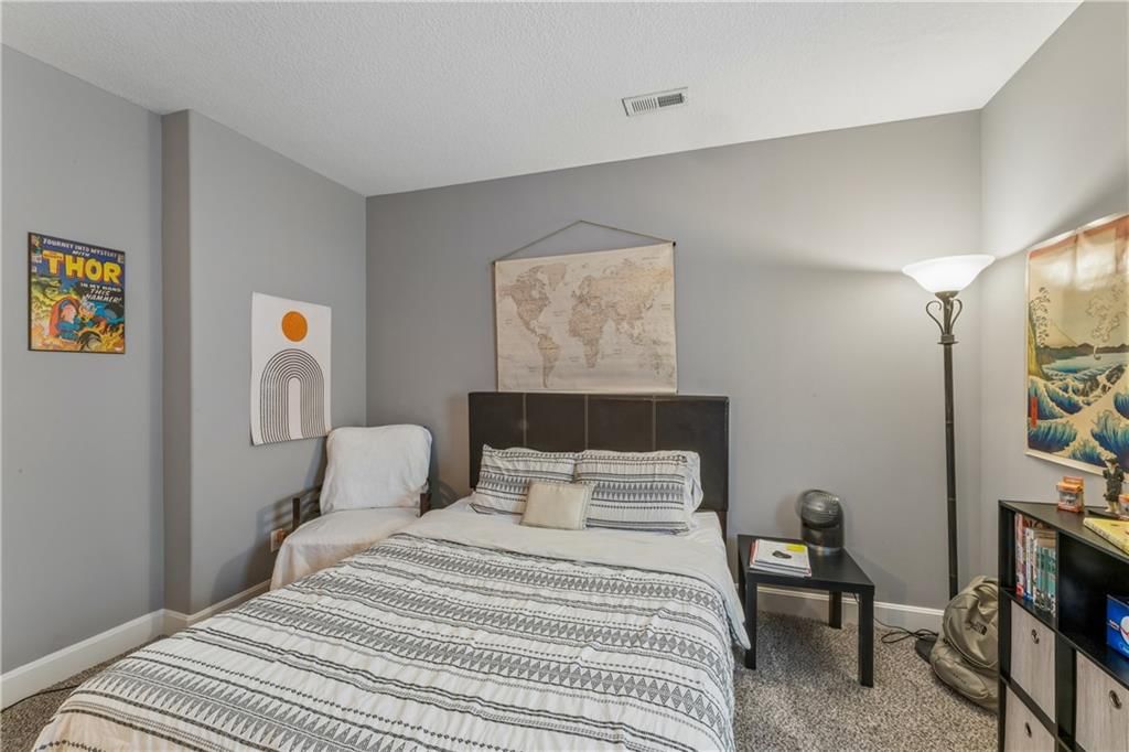 9853 Hollis Lane — photo 43