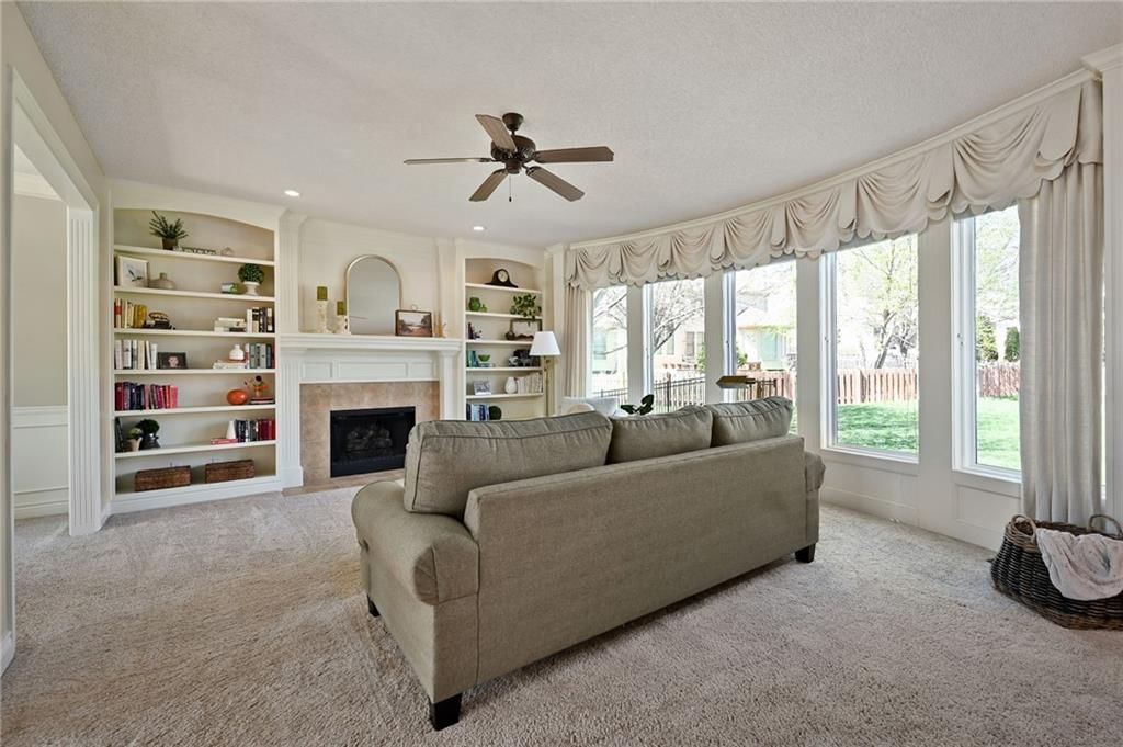 21910 W 57th Terrace — photo 16