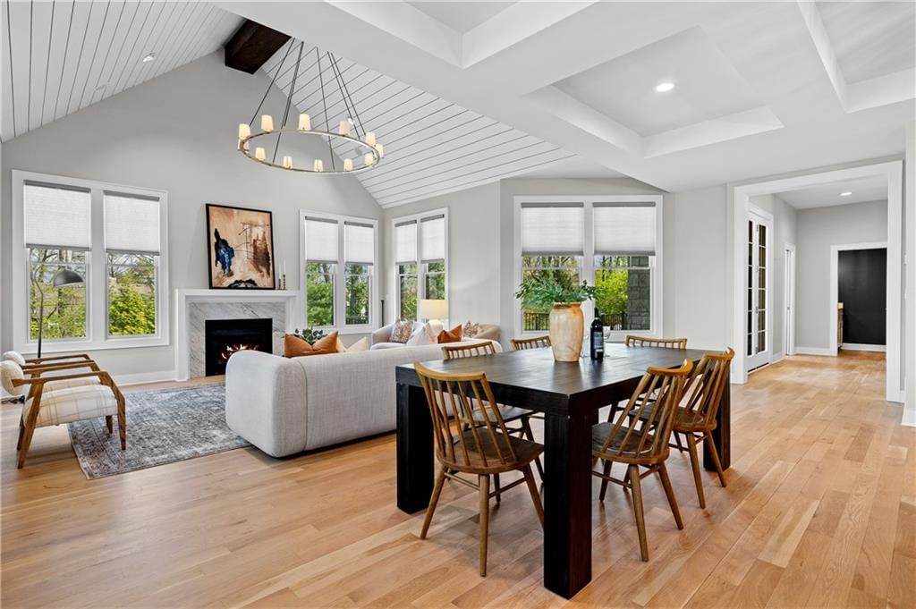 8909 Lee Boulevard — photo 15