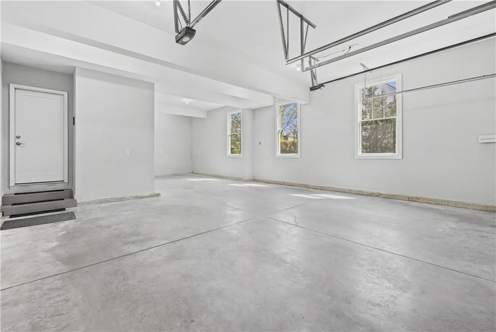 8909 Lee Boulevard — photo 61