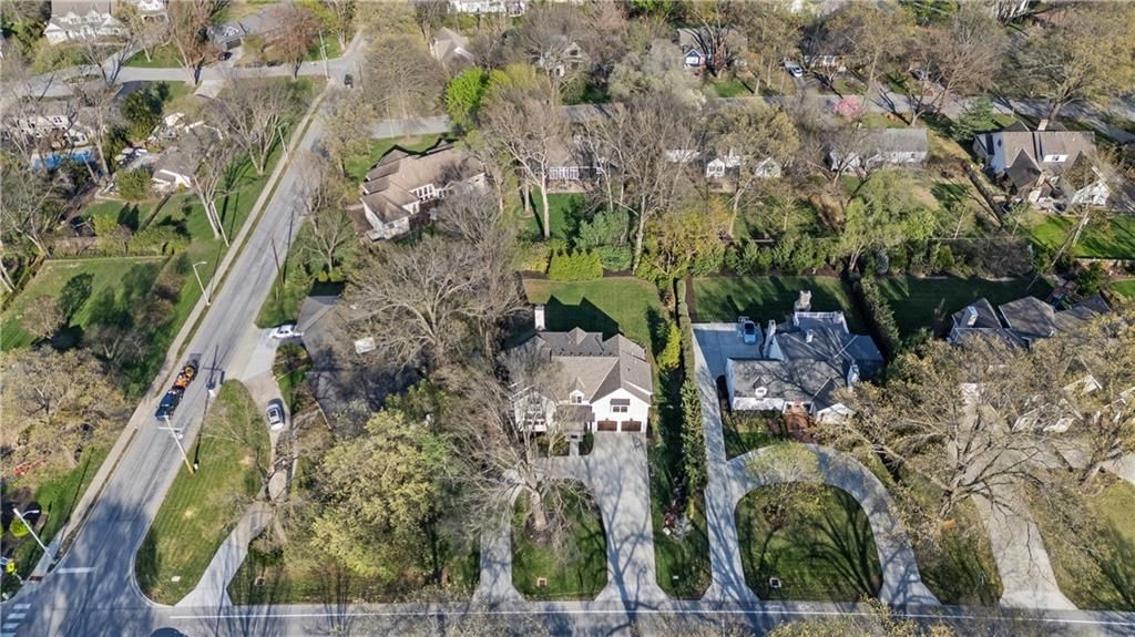 8909 Lee Boulevard — photo 73