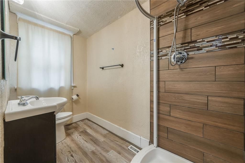 3810 Wyandotte Street — photo 12