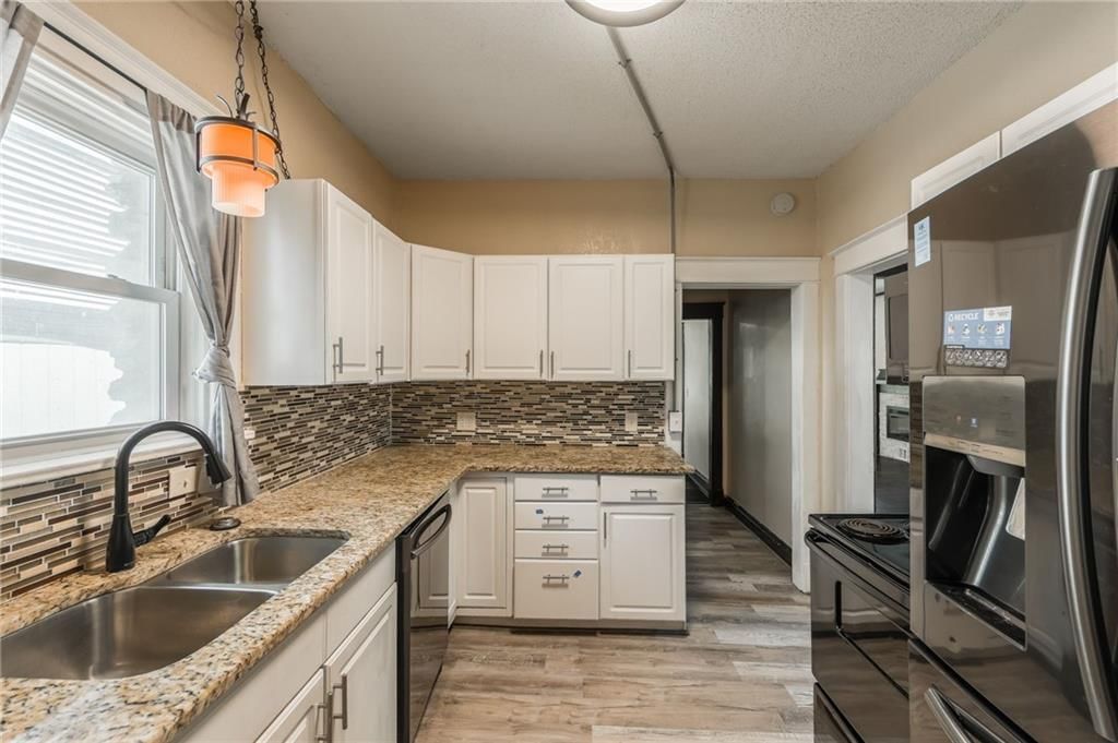 3810 Wyandotte Street — photo 16