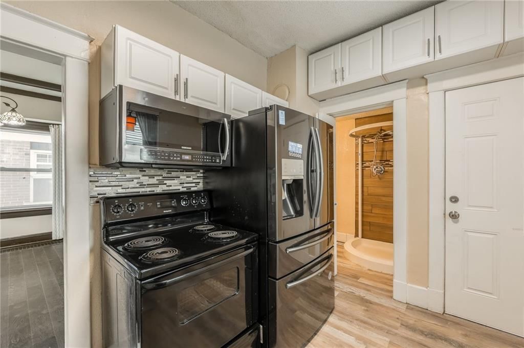 3810 Wyandotte Street — photo 17