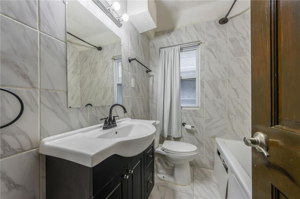 3810 Wyandotte Street — photo 23