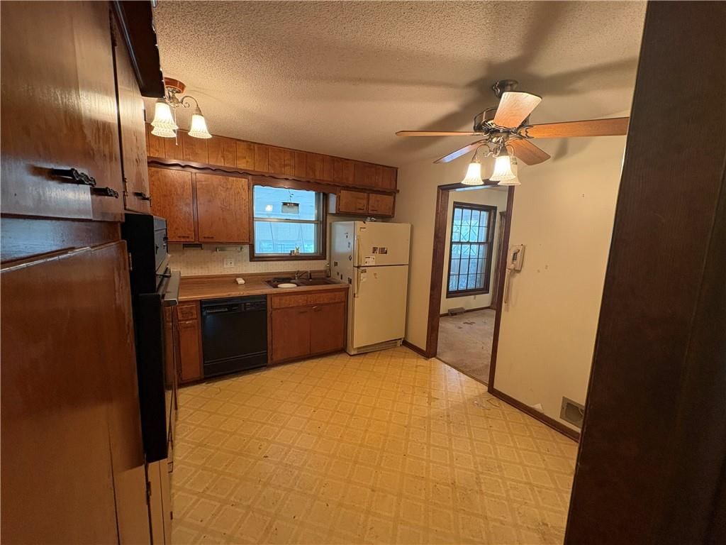 8306-8310 McCormack Drive — photo 16
