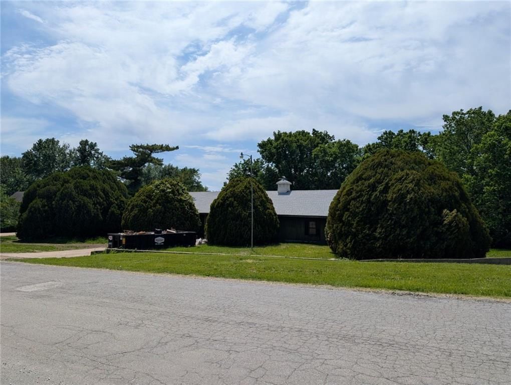 8306-8310 McCormack Drive — photo 41