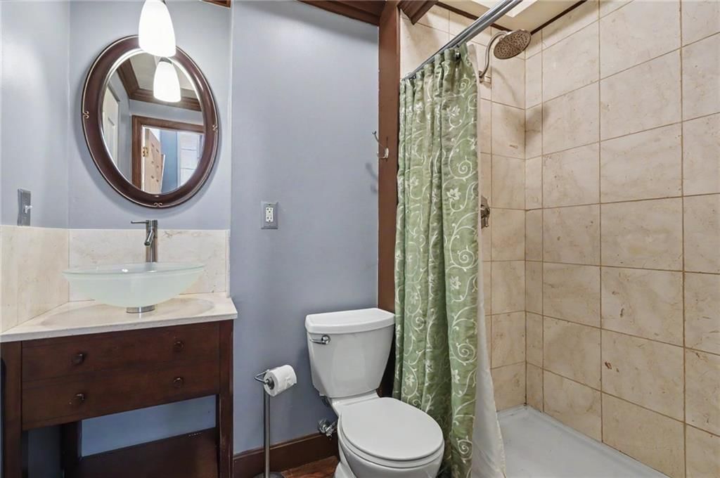 9 Westwood Circle — photo 32