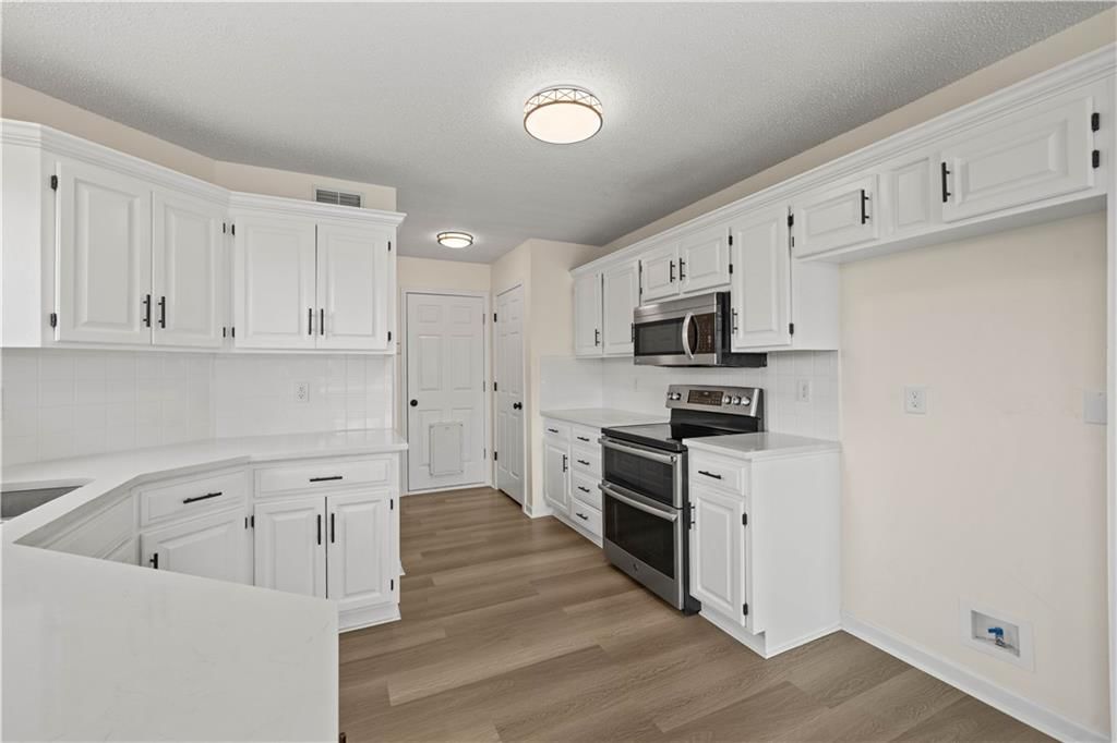 14307 E 50th Court — photo 8