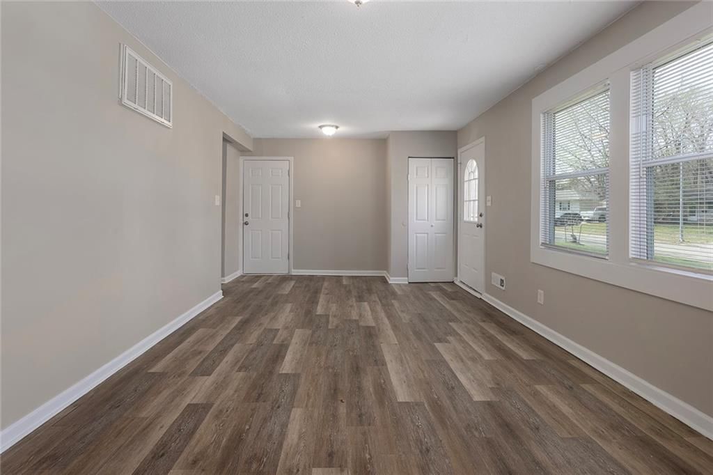 7905 E 112th Street — photo 5