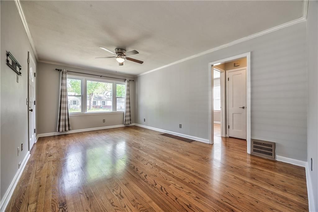 4819 W 55TH Street — photo 5