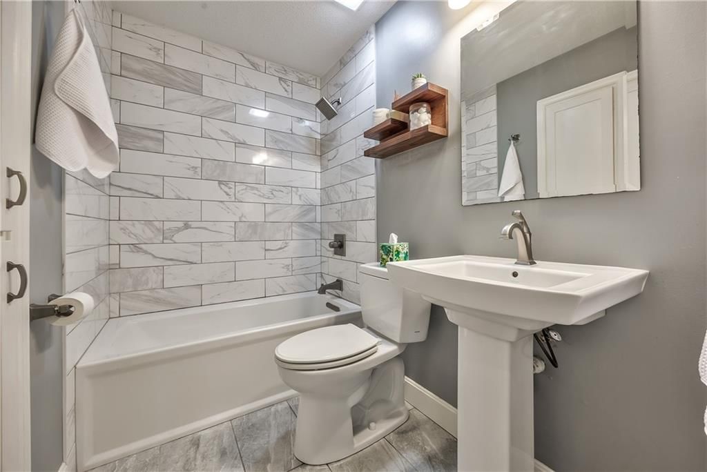 4819 W 55TH Street — photo 16