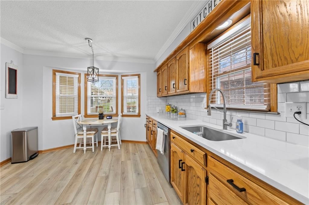1210 Dunwich Drive — photo 12