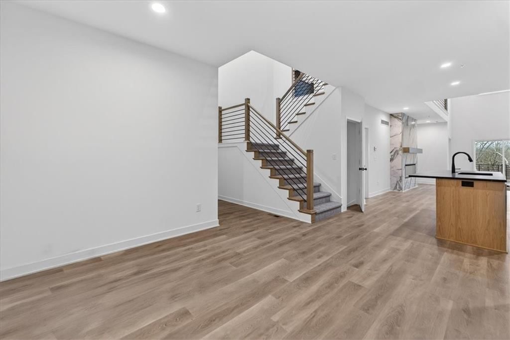 9328 Freedom Street — photo 5
