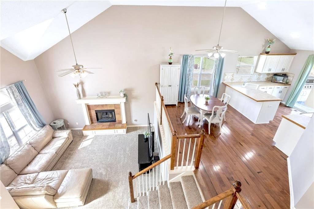 502 Santa Fe Court — photo 2