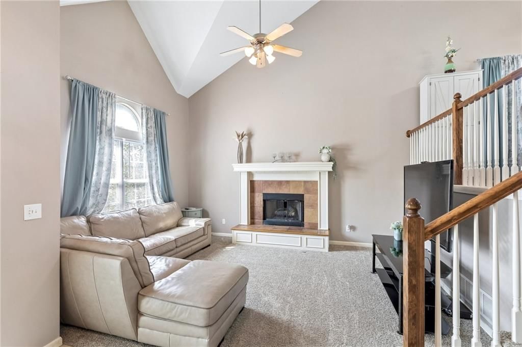 502 Santa Fe Court — photo 3