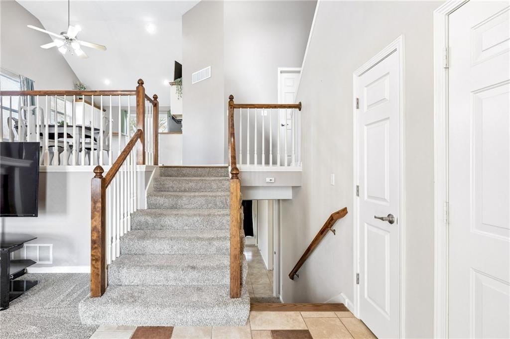 502 Santa Fe Court — photo 4