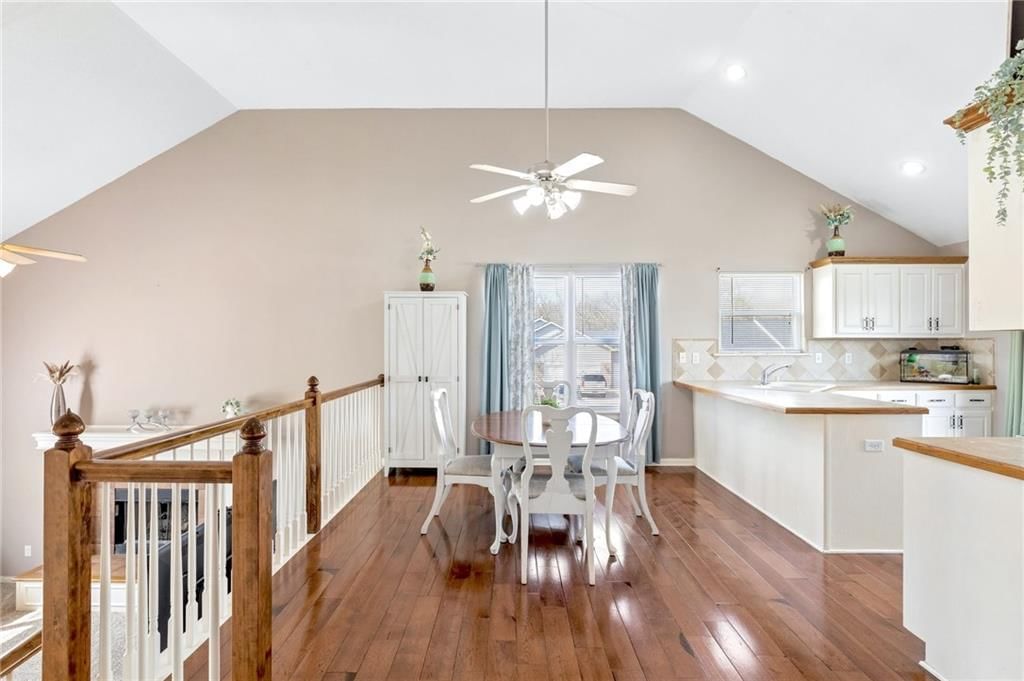 502 Santa Fe Court — photo 5