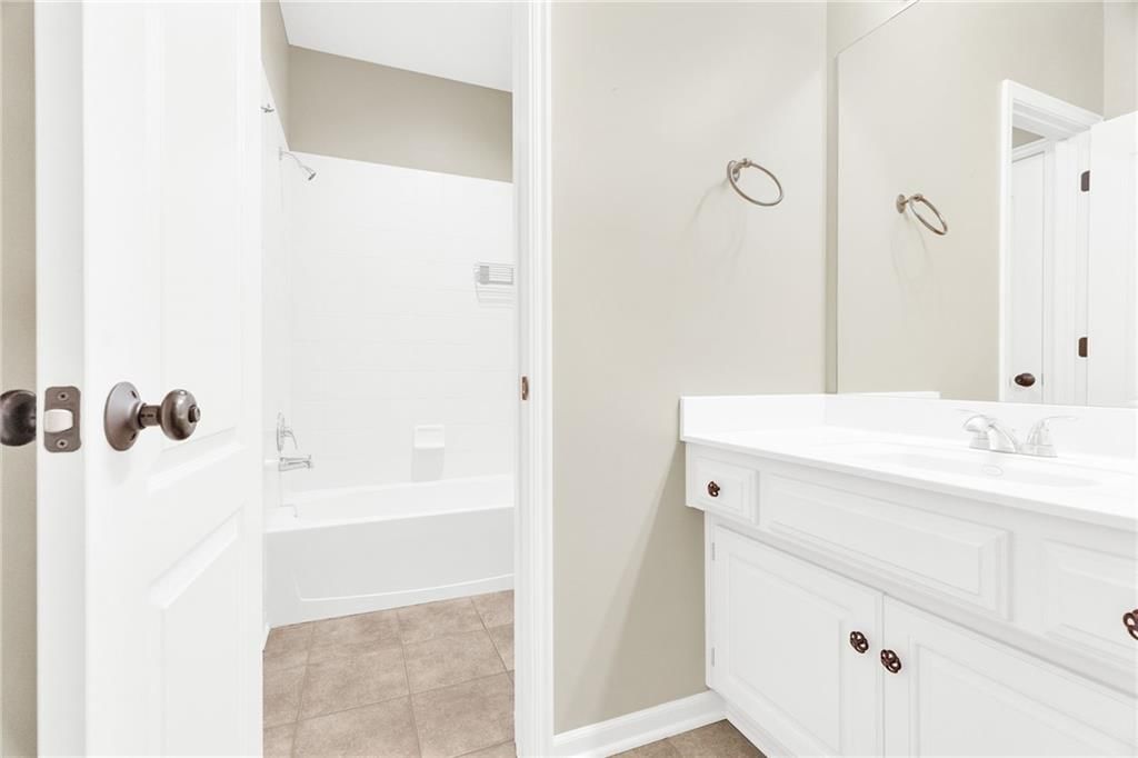 15715 W 62nd Street — photo 10