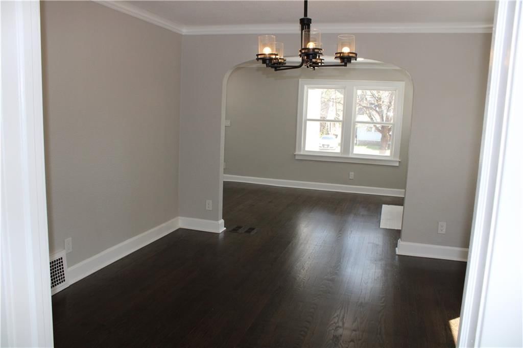 2244 E 69th Street — photo 29