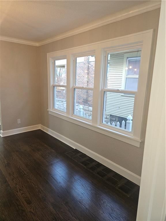 2244 E 69th Street — photo 32