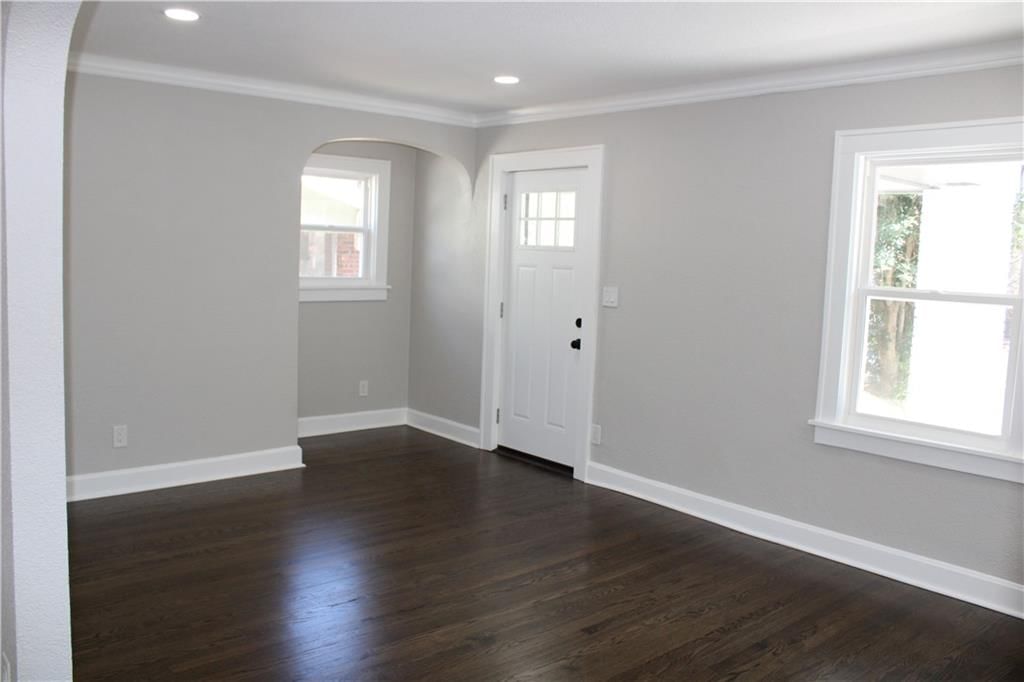 2244 E 69th Street — photo 35