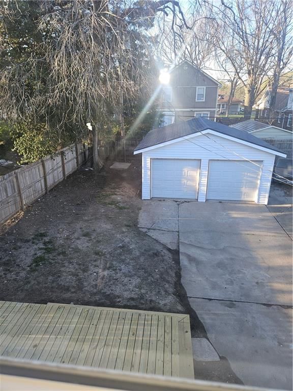 2244 E 69th Street — photo 82