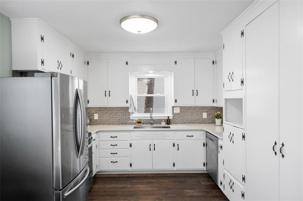4733 Fontana Street — photo 12