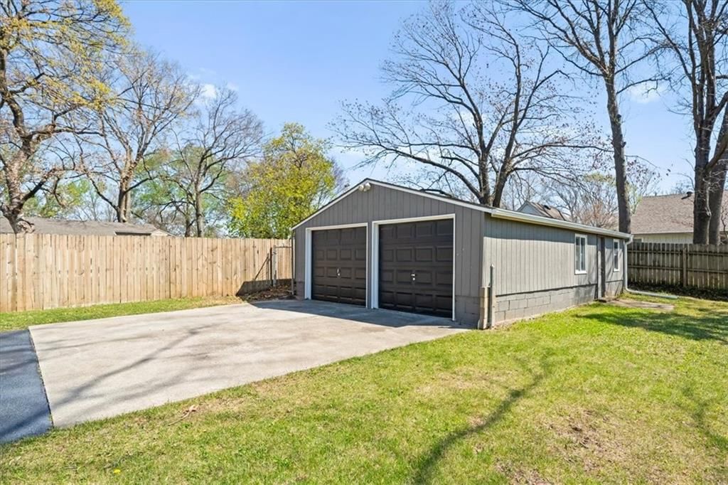 4733 Fontana Street — photo 26