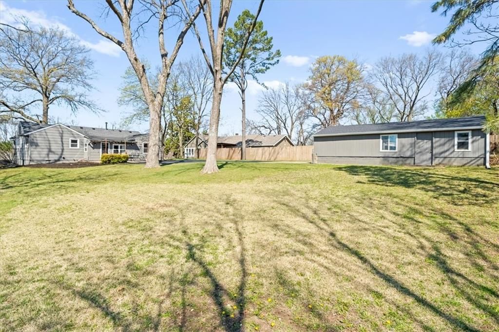 4733 Fontana Street — photo 29