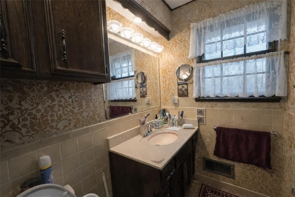 7615 W 95th Street — photo 22