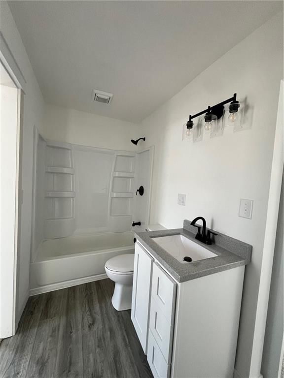 302 N Iowa Street — photo 13