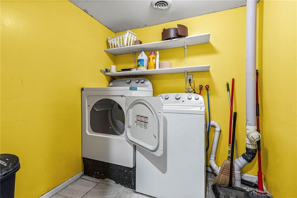 1405 S Vine Street — photo 17