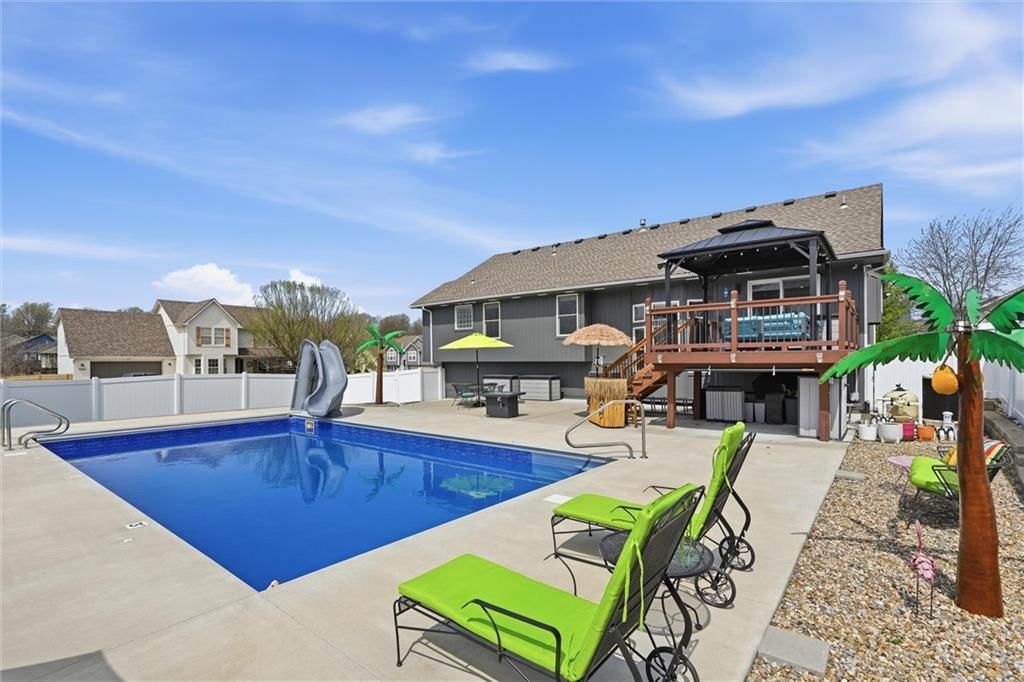 1107 NW Long Drive, Grain Valley, MO