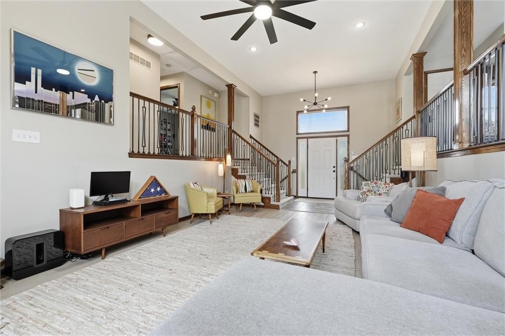 1107 NW Long Drive — photo 10