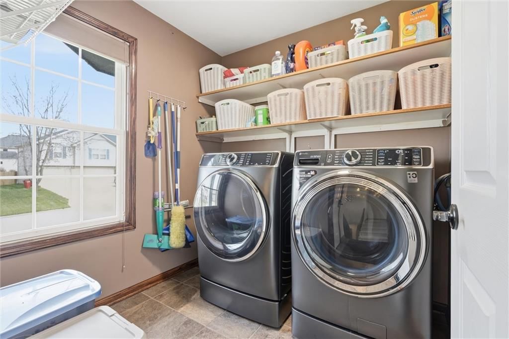 1107 NW Long Drive — photo 18