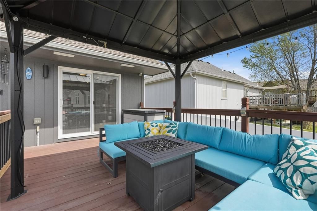 1107 NW Long Drive — photo 21