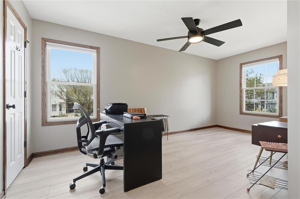 1107 NW Long Drive — photo 33