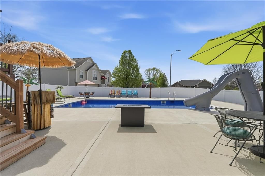 1107 NW Long Drive — photo 39
