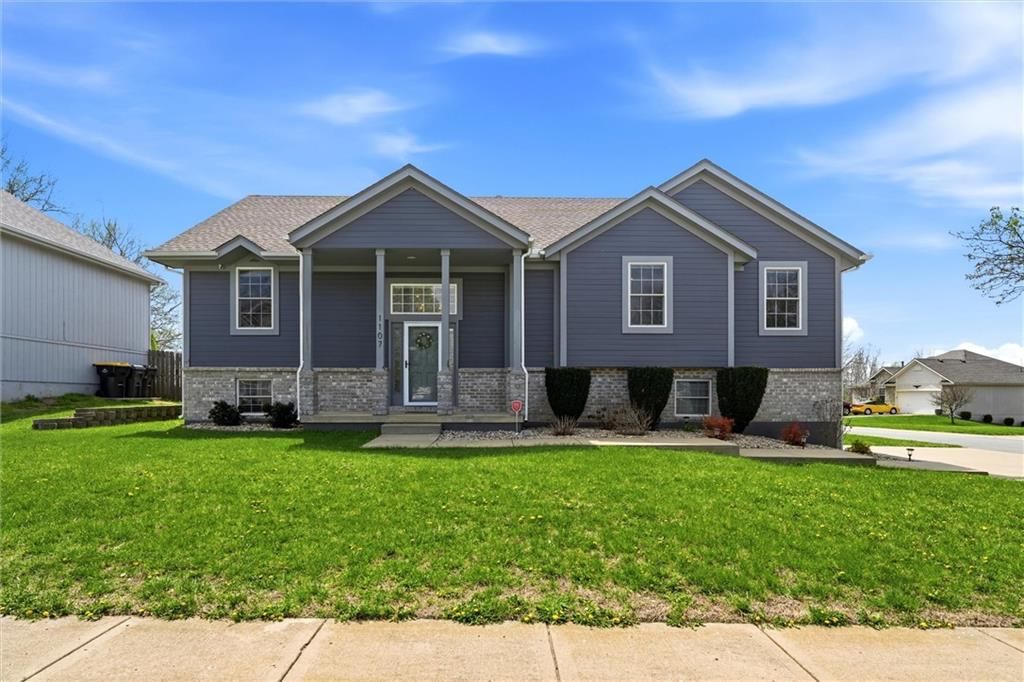 1107 NW Long Drive — photo 41