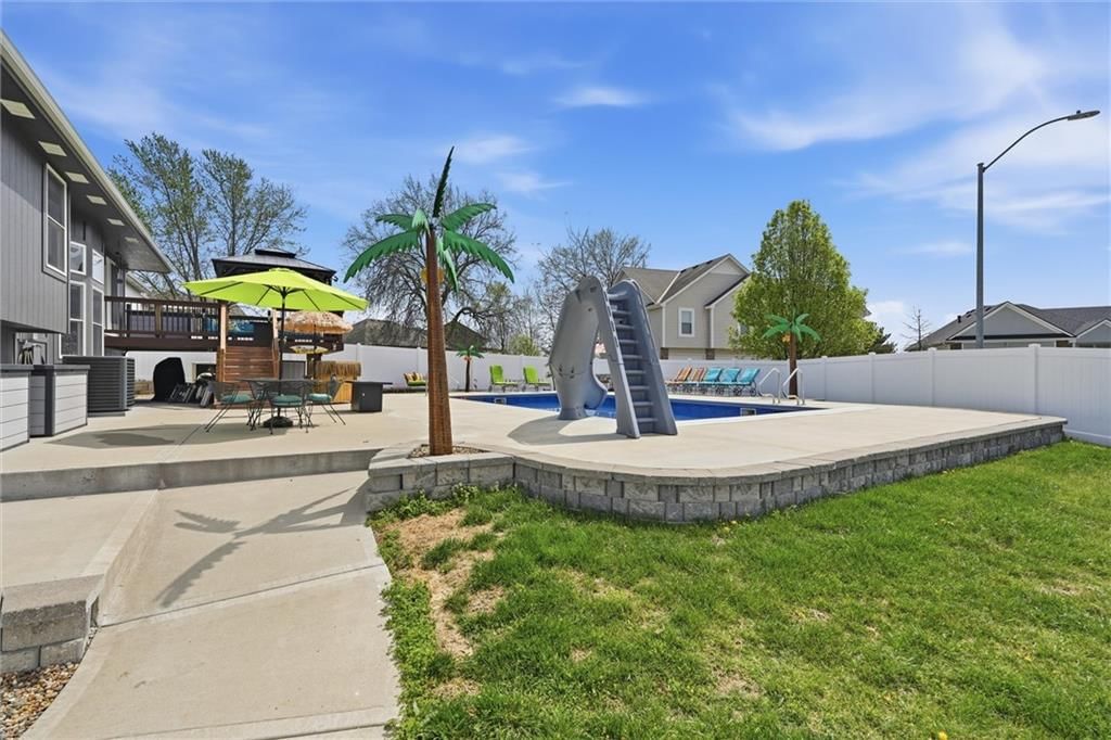 1107 NW Long Drive — photo 43