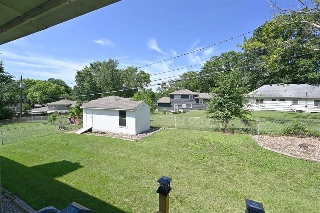 5014 N CYPRESS Avenue — photo 11