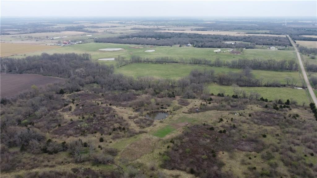 2237 Highway 7 Highway — photo 36