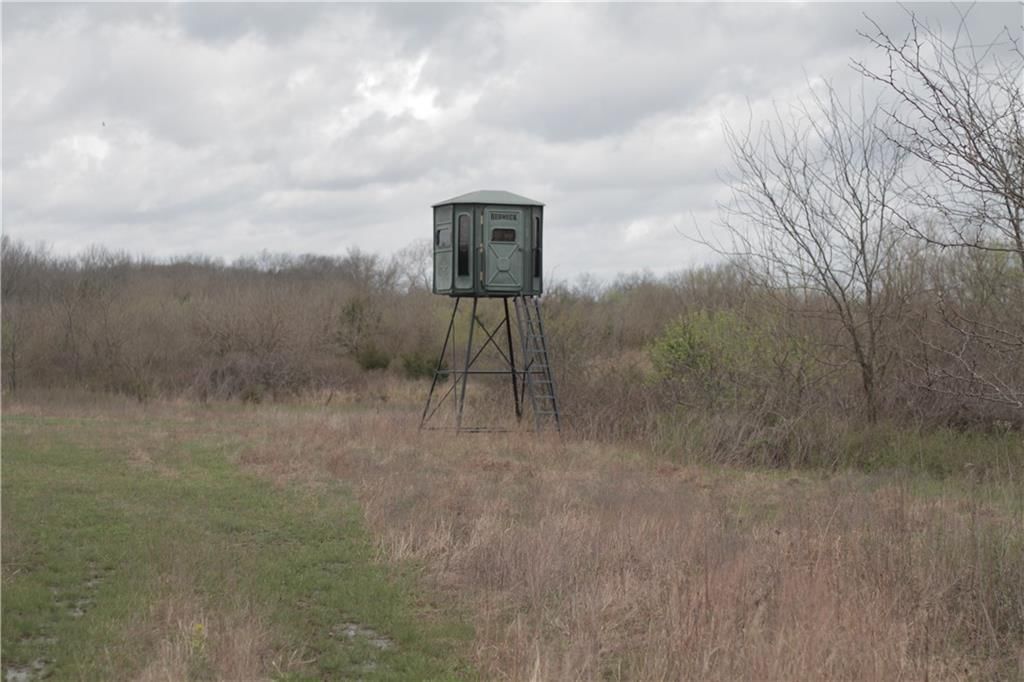 2237 Highway 7 Highway — photo 48